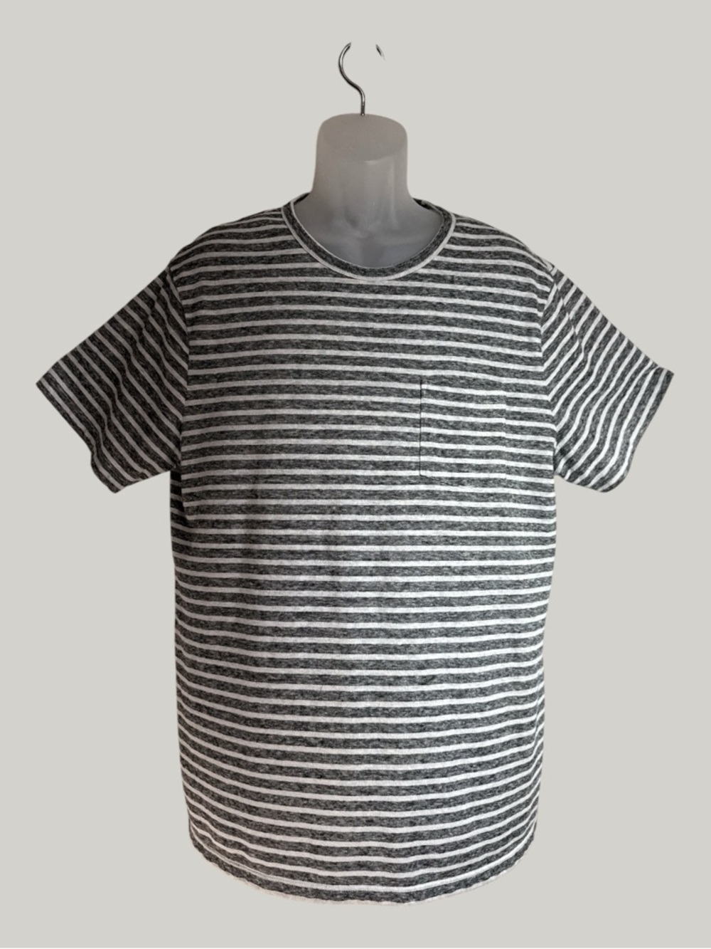 Old Navy Soft Wash Striped Gray White Pocket T-Shirt Short Sleeves Size XL